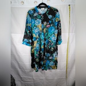 Tuckernuck Floral Women's Top - Black, Blue, Yellow